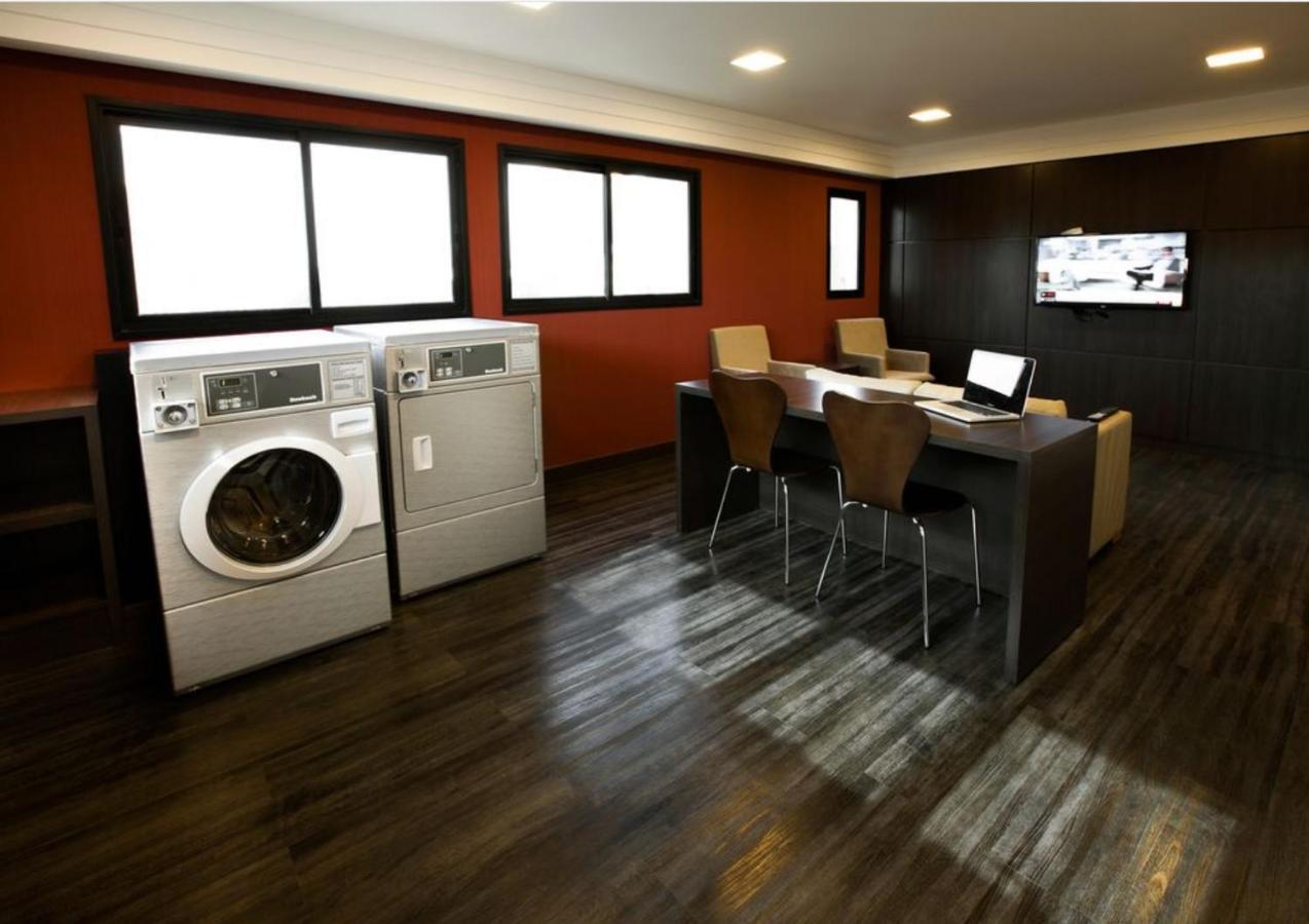 Excelente Flat No Itaim Bibi Apartment - Sao Paulo — Photos 1